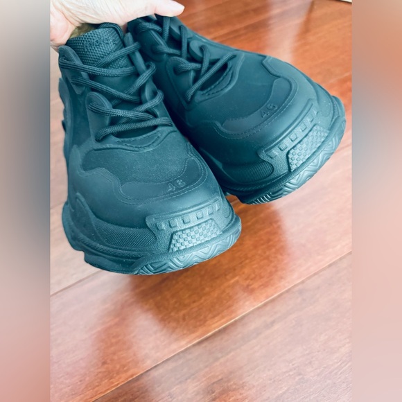 $975 Balenciaga Molded Synthetic Triple S Sneakers Black EU 46 US 13. Eu 42 US 9 - Picture 11 of 17
